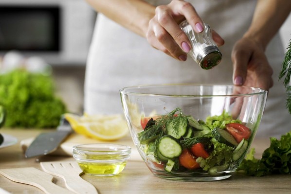 Wenig Salz zu essen, beugt Nierenerkrankungen vor