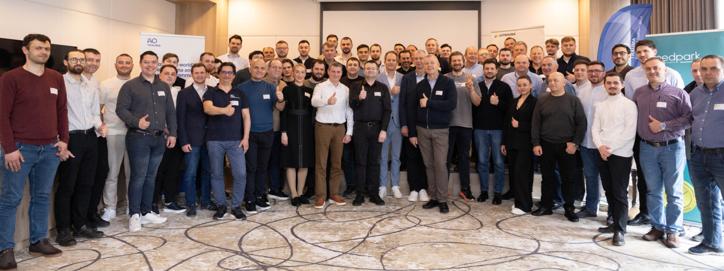 Gruppenbild des AO-Seminar „Fractures around the Knee“ in Moldawien.