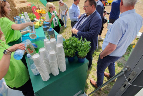 Der AOK-Eventcube auf dem Tag des offenen Bauernhofes