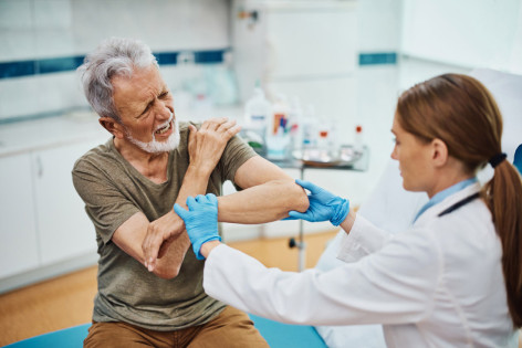 Neue Orthopädin im MVZ in Halle behandelt Patienten