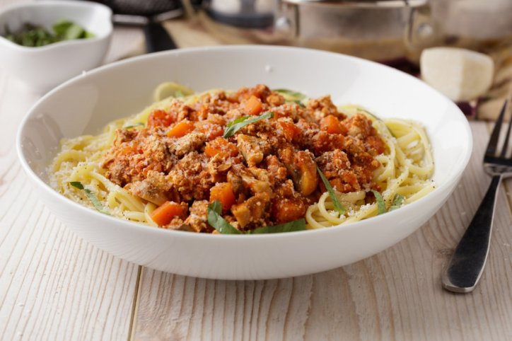 Eine Portion Spaghetti Bolognese mit Fleischersatz