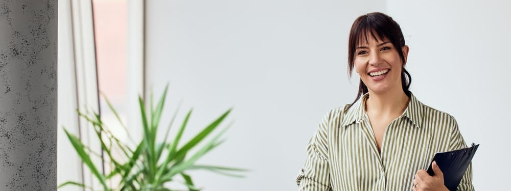 Neue Gynäkologin in Halle begrüßt Patientin