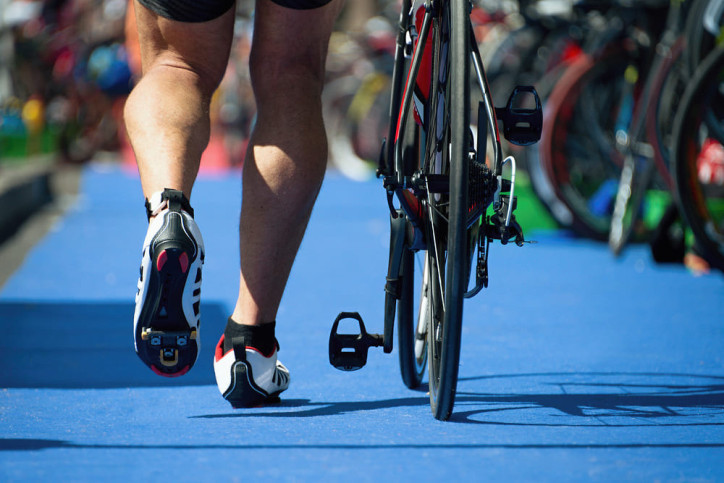 Wechselzone bei einem Triathlon-Wettkampf