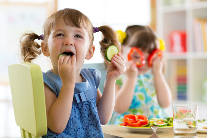 Kitakinder in einer gesunden Kita und dem JolinchenKids-Projekt.