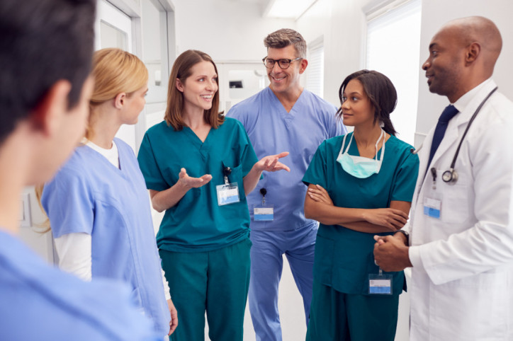 Ärzte Team bei Besprechung