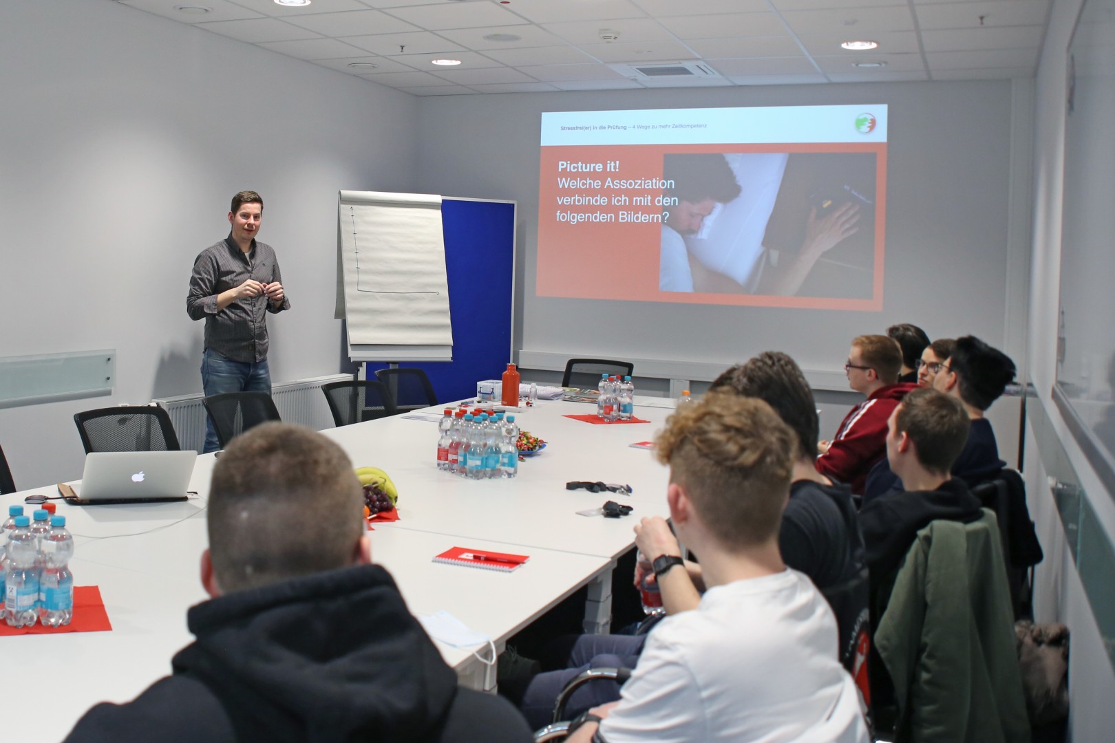 Azubis beim Seminar