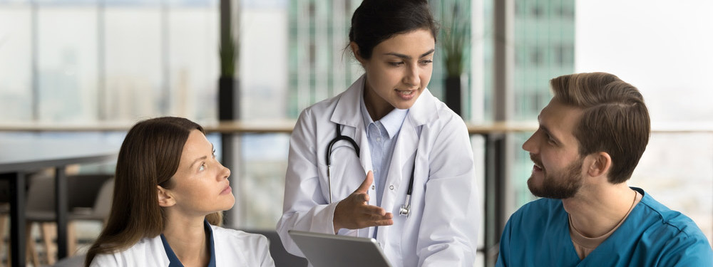 Personal der kooperierenden Kliniken tauscht sich aus
