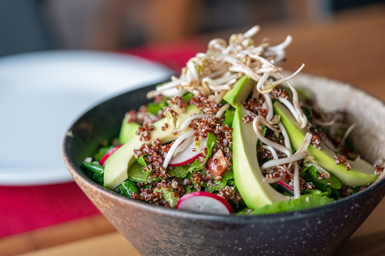 Quinoa salat mit Avocado