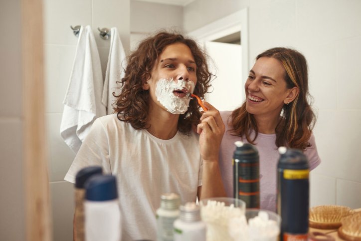 Die richtige Rasurtechnik hilft gegen eingewachsene Haare